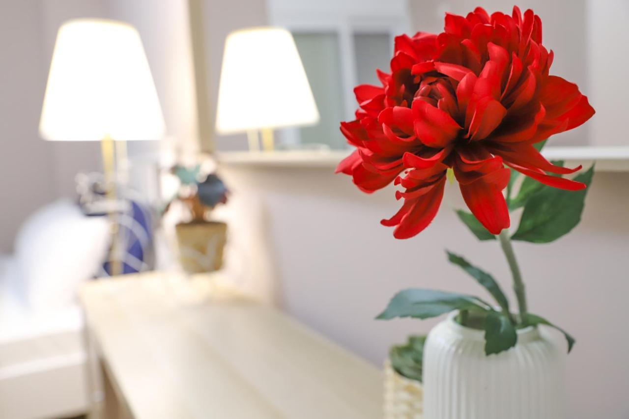 Luxury Seaview Apartment Con Vista Λουτράκι Εξωτερικό φωτογραφία